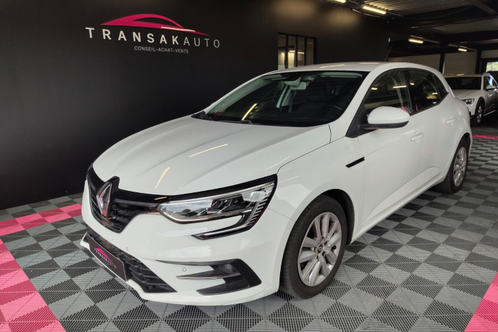 RENAULT MEGANE IV BERLINE