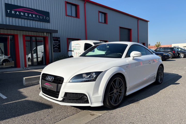 AUDI TT COUPE