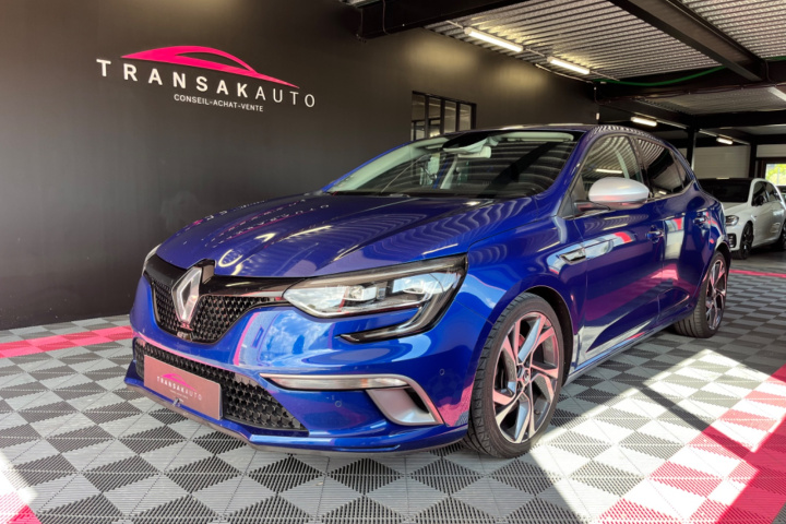 RENAULT MEGANE IV BERLINE