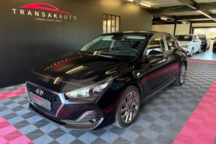 HYUNDAI i30 FASTBACK