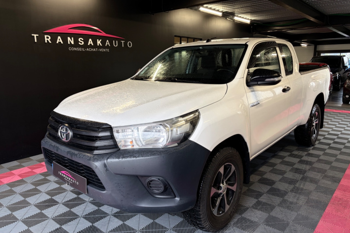 TOYOTA HILUX X-TRA CABINE