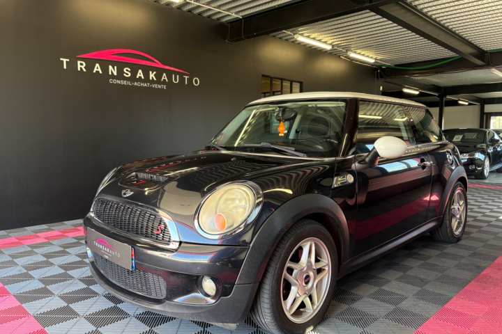 MINI HATCH R56