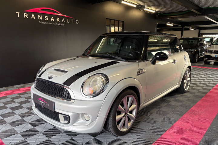 MINI HATCH R56